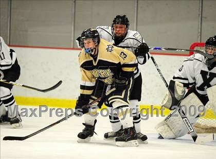 Thumbnail 3 in Notre Dame Catholic @ Xavier photogallery.