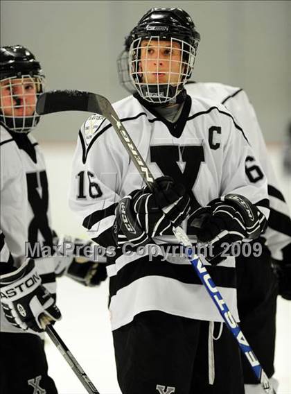 Thumbnail 2 in Notre Dame Catholic @ Xavier photogallery.