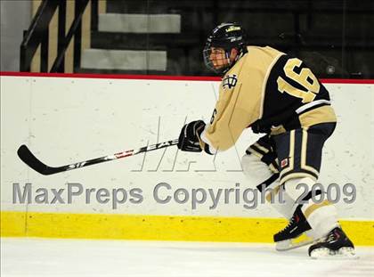 Thumbnail 3 in Notre Dame Catholic @ Xavier photogallery.