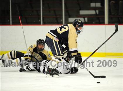 Thumbnail 3 in Notre Dame Catholic @ Xavier photogallery.