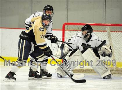 Thumbnail 2 in Notre Dame Catholic @ Xavier photogallery.
