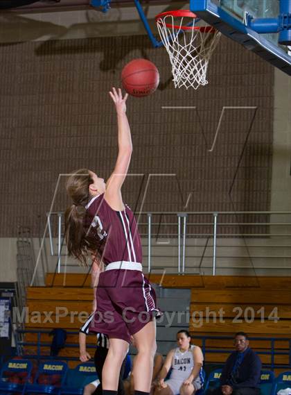 Thumbnail 2 in Bacon Academy vs.  East Lyme photogallery.