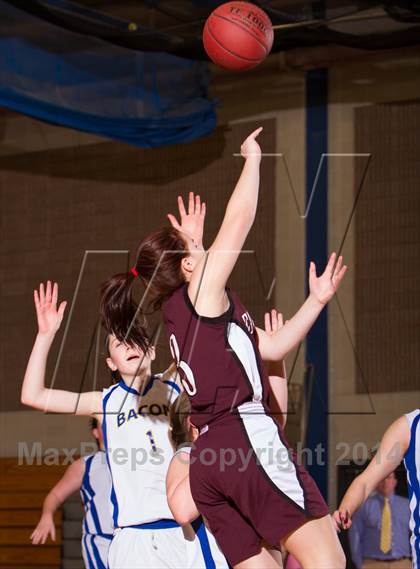 Thumbnail 2 in Bacon Academy vs.  East Lyme photogallery.