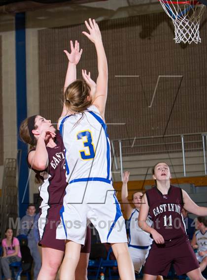 Thumbnail 2 in Bacon Academy vs.  East Lyme photogallery.