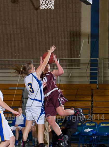 Thumbnail 3 in Bacon Academy vs.  East Lyme photogallery.