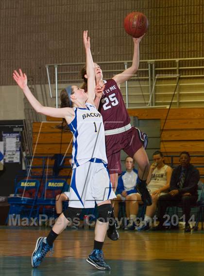 Thumbnail 2 in Bacon Academy vs.  East Lyme photogallery.