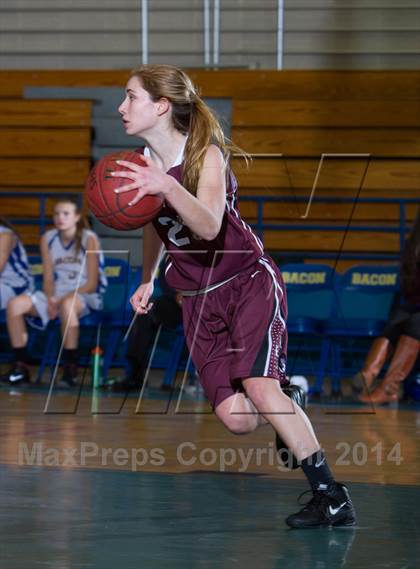 Thumbnail 2 in Bacon Academy vs.  East Lyme photogallery.
