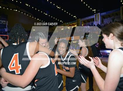 Thumbnail 1 in White Plains vs. Albertus Magnus (NYSPHSAA Section 1 Class 2A Final) photogallery.
