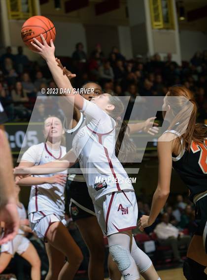 Thumbnail 1 in White Plains vs. Albertus Magnus (NYSPHSAA Section 1 Class 2A Final) photogallery.