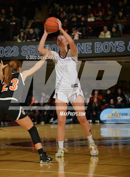 Thumbnail 3 in White Plains vs. Albertus Magnus (NYSPHSAA Section 1 Class 2A Final) photogallery.