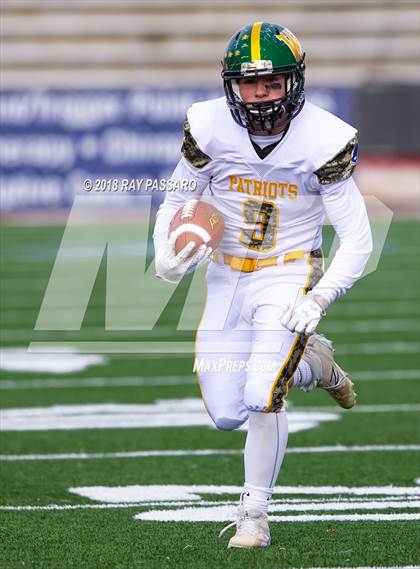 Thumbnail 3 in William Floyd vs. Ward Melville - Section XI Division I Finals photogallery.