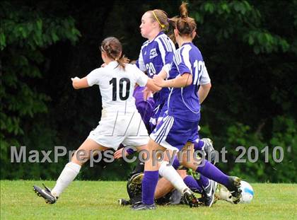 Thumbnail 3 in Boiling Springs vs Lancaster Country Day (AA District 3 Playoffs) photogallery.