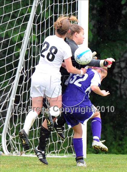Thumbnail 2 in Boiling Springs vs Lancaster Country Day (AA District 3 Playoffs) photogallery.