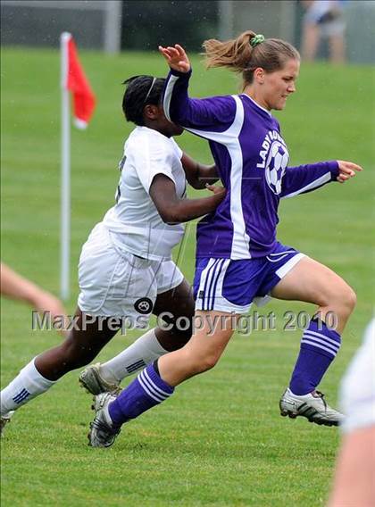Thumbnail 2 in Boiling Springs vs Lancaster Country Day (AA District 3 Playoffs) photogallery.