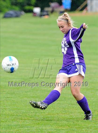 Thumbnail 1 in Boiling Springs vs Lancaster Country Day (AA District 3 Playoffs) photogallery.