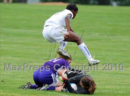 Thumbnail 2 in Boiling Springs vs Lancaster Country Day (AA District 3 Playoffs) photogallery.