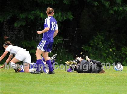 Thumbnail 2 in Boiling Springs vs Lancaster Country Day (AA District 3 Playoffs) photogallery.