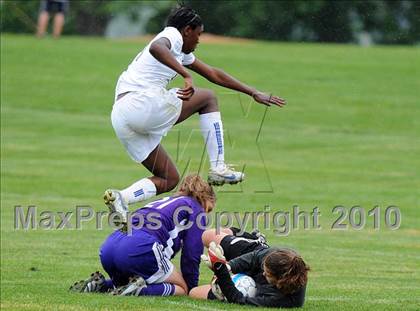 Thumbnail 1 in Boiling Springs vs Lancaster Country Day (AA District 3 Playoffs) photogallery.