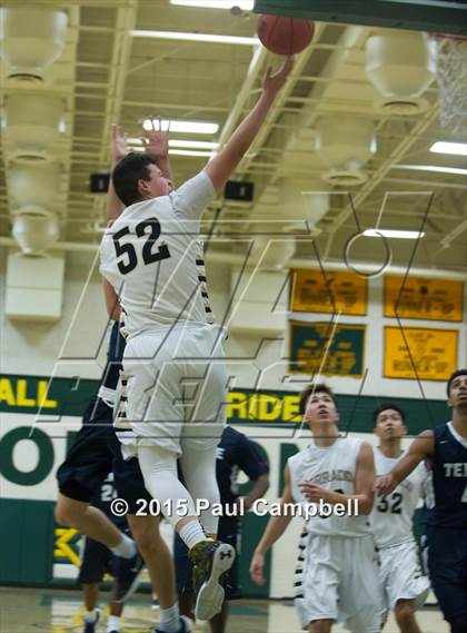 Thumbnail 1 in Tempe vs Verrado (Horizon Holiday Hoops Tournament) photogallery.