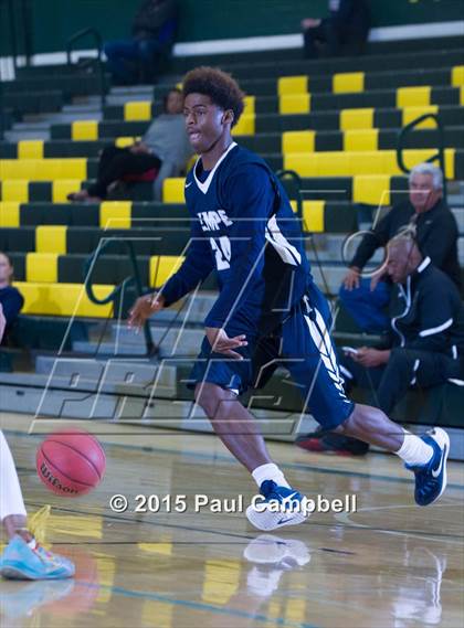 Thumbnail 3 in Tempe vs Verrado (Horizon Holiday Hoops Tournament) photogallery.