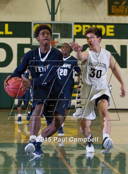 Thumbnail 2 in Tempe vs Verrado (Horizon Holiday Hoops Tournament) photogallery.