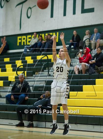 Thumbnail 3 in Tempe vs Verrado (Horizon Holiday Hoops Tournament) photogallery.
