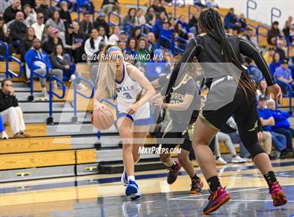 Thumbnail 3 in Warren Central @ Hamilton Southeastern photogallery.