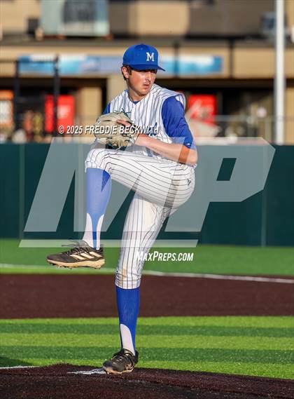 Thumbnail 3 in Evansville Reitz @ Evansville Memorial photogallery.