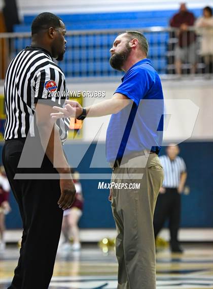 Thumbnail 1 in Big Sandy vs. McLeod (UIL 2A Regional Quarterfinal) photogallery.