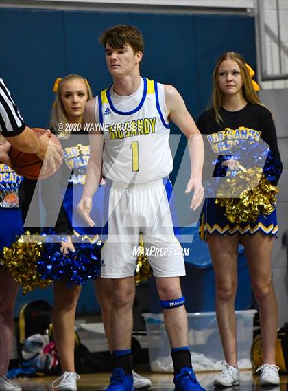Thumbnail 1 in Big Sandy vs. McLeod (UIL 2A Regional Quarterfinal) photogallery.