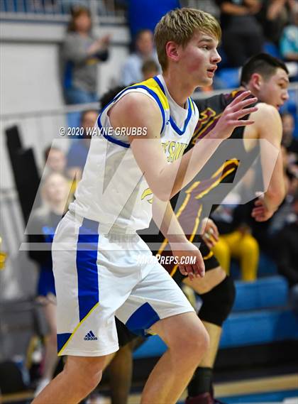 Thumbnail 2 in Big Sandy vs. McLeod (UIL 2A Regional Quarterfinal) photogallery.