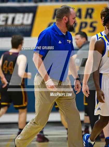 Thumbnail 3 in Big Sandy vs. McLeod (UIL 2A Regional Quarterfinal) photogallery.