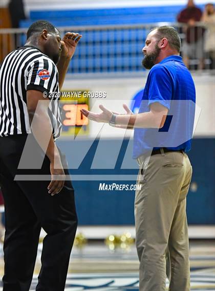 Thumbnail 2 in Big Sandy vs. McLeod (UIL 2A Regional Quarterfinal) photogallery.