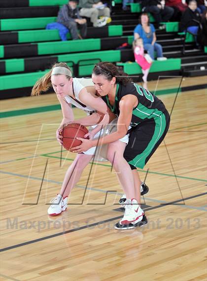 Thumbnail 1 in Solon Springs vs. Siren (WIAA D5 Regionals)  photogallery.
