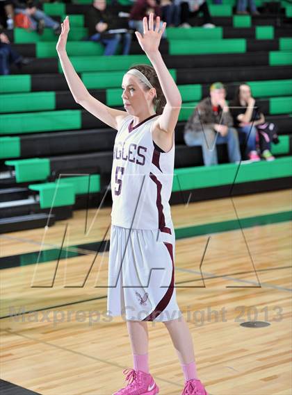 Thumbnail 1 in Solon Springs vs. Siren (WIAA D5 Regionals)  photogallery.