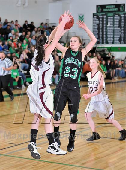 Thumbnail 3 in Solon Springs vs. Siren (WIAA D5 Regionals)  photogallery.