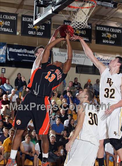 Thumbnail 3 in Lake Wales vs. Bishop Verot (City of Palms Classic) photogallery.