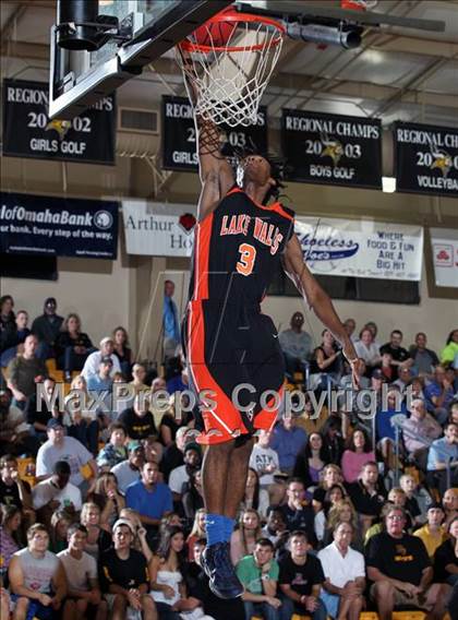 Thumbnail 3 in Lake Wales vs. Bishop Verot (City of Palms Classic) photogallery.