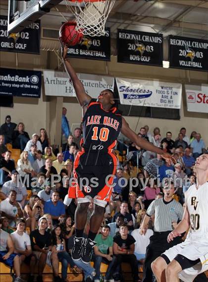 Thumbnail 3 in Lake Wales vs. Bishop Verot (City of Palms Classic) photogallery.