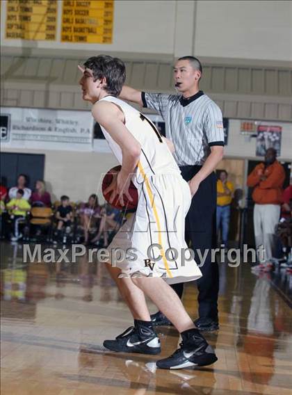 Thumbnail 2 in Lake Wales vs. Bishop Verot (City of Palms Classic) photogallery.