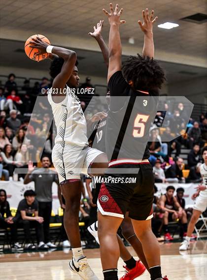 Thumbnail 2 in Centennial vs. Salesian College Preparatory (The Classic at Damien) photogallery.