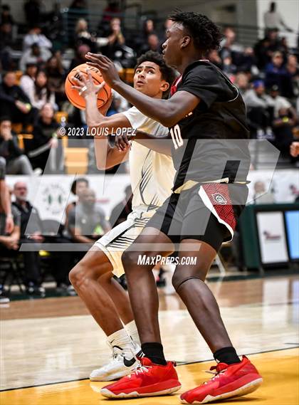 Thumbnail 2 in Centennial vs. Salesian College Preparatory (The Classic at Damien) photogallery.