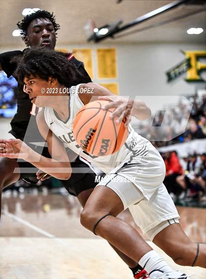 Thumbnail 2 in Centennial vs. Salesian College Preparatory (The Classic at Damien) photogallery.