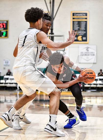 Thumbnail 2 in Centennial vs. Salesian College Preparatory (The Classic at Damien) photogallery.