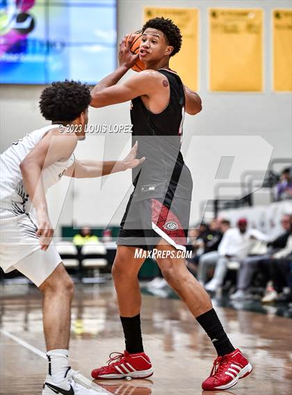 Thumbnail 1 in Centennial vs. Salesian College Preparatory (The Classic at Damien) photogallery.