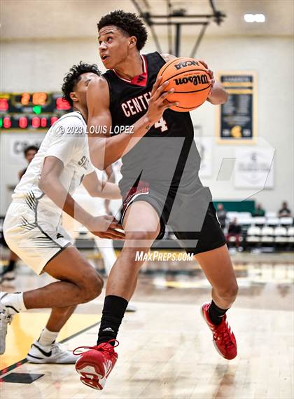 Thumbnail 2 in Centennial vs. Salesian College Preparatory (The Classic at Damien) photogallery.
