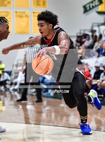 Thumbnail 3 in Centennial vs. Salesian College Preparatory (The Classic at Damien) photogallery.