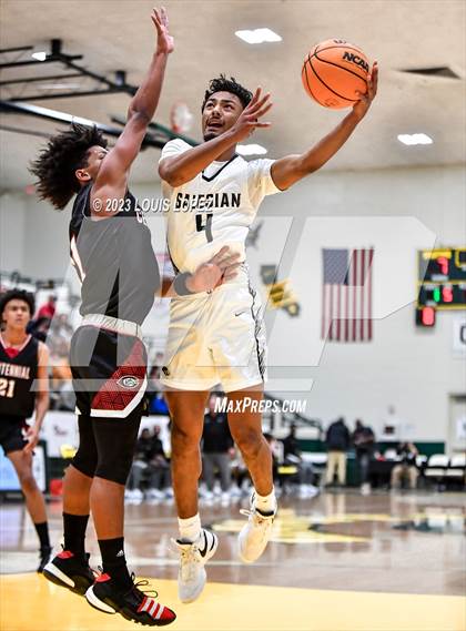 Thumbnail 3 in Centennial vs. Salesian College Preparatory (The Classic at Damien) photogallery.