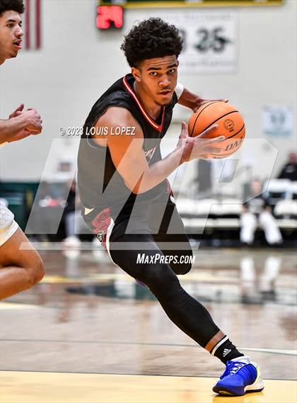 Thumbnail 1 in Centennial vs. Salesian College Preparatory (The Classic at Damien) photogallery.