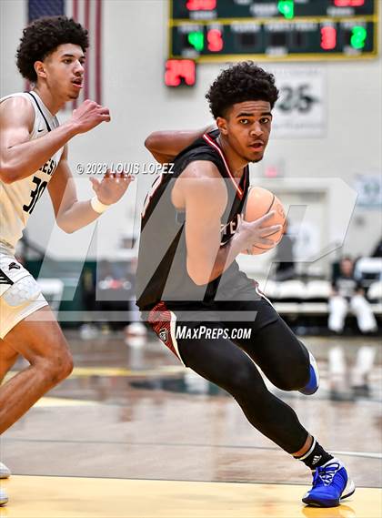 Thumbnail 2 in Centennial vs. Salesian College Preparatory (The Classic at Damien) photogallery.